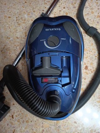 Aspirador Taurus Explorer 1600W