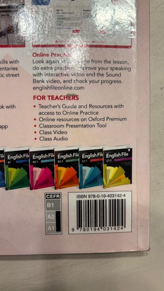English File A1-A2 Elementary With Online Pract...