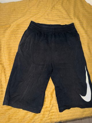 Pantalón corto Nike negro