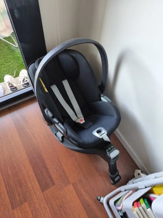 Seggiolino auto Cybex Cloud T i-Size con base