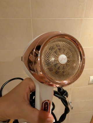 Secador GHD Helios Blanco y Oro rosado