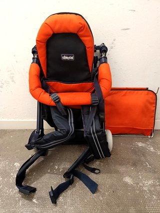 Mochila portabebés de montaña Chicco con ruedas