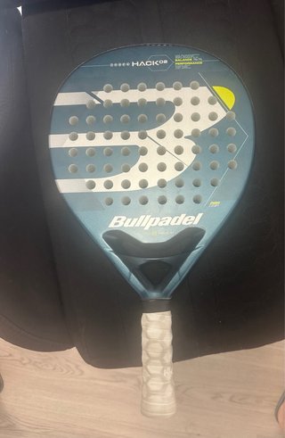 Pala de Pádel Bullpadel Hack 02