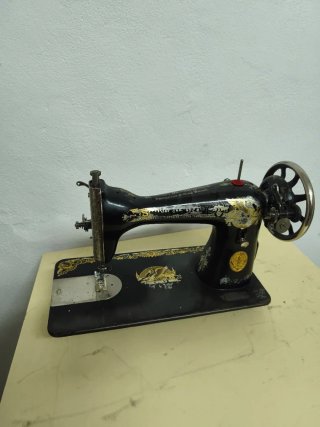 Máquina de coser antigua Singer
