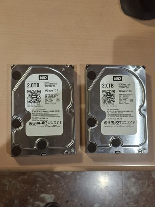 2 Discos Duros WD 2TB para NAS