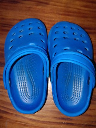 Chanclas azules niño talla 24