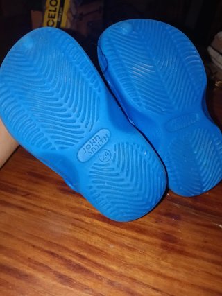 Chanclas azules niño talla 24