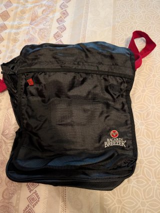 Mochila Bacardi Breezer Negra