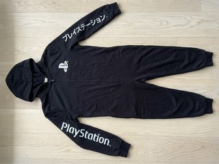 Mono entero PlayStation con capucha