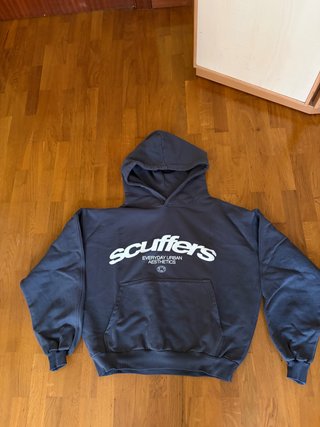 Sudadera Scuffers Gris