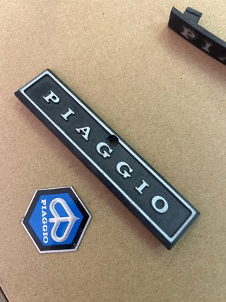 Targhetta Piaggio originale + scudetto