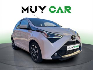 Toyota Aygo 1.0 70 x-play 53 kW (72 CV)