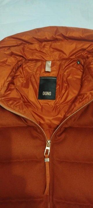 Chaqueta de plumas Duno color teja