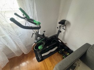 Bicicleta Spinning Cecotec Negra y Verde