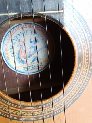 Guitarra HIJOS DE VICENTE TATAYSA Clásica