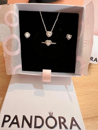 Conjunto Pandora Corazón Brillante Halo