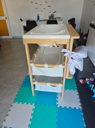 Cambiador con Bañera de Madera