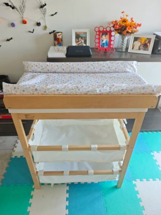 Cambiador con Bañera de Madera