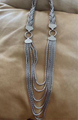 Collana a più fili in acciaio lucido