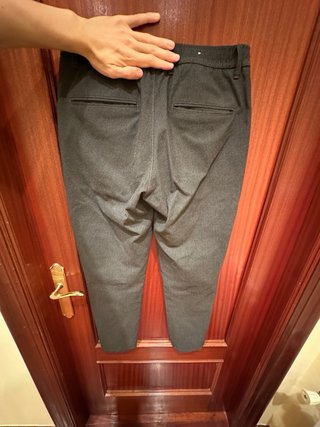 ZARA - Pantalón de vestir tapered – Talla M
