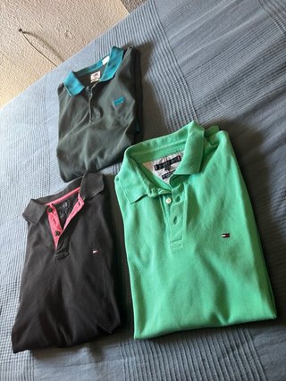 Lote de 2 Polos Tommy Hilfiger y 1 levis