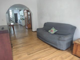 Venta casa independiente San Roque casco