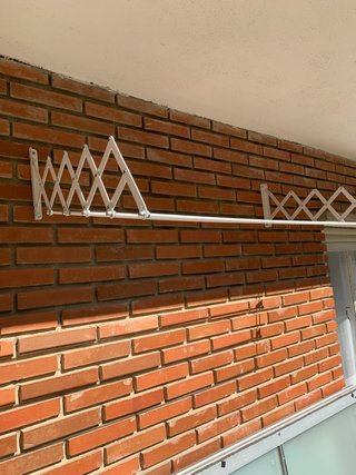 Tendedero Extensible de Pared 1 Metro