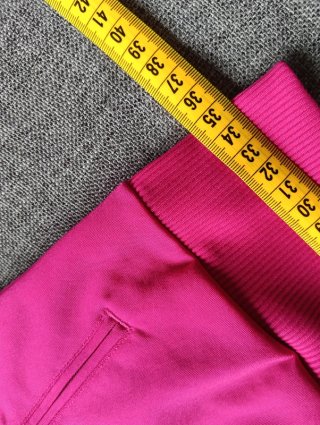 Chaqueta de chándal rosa fucsia de Adidas
