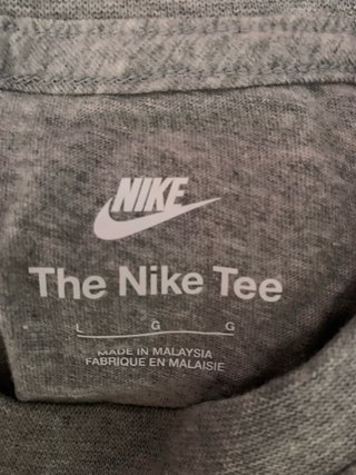 Camiseta Nike Gris