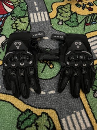 2 Cascos con Intercomunicadores y Guantes