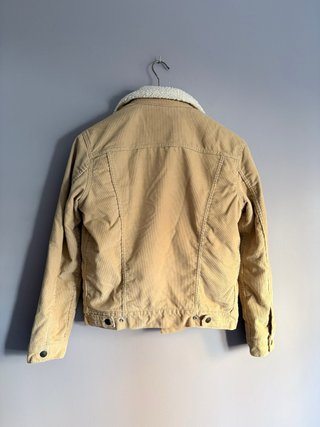 Chaqueta Levi's Beige con Borrego