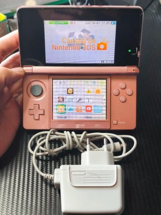 Nintendo 3DS Coral con caricabatterie e stilo
