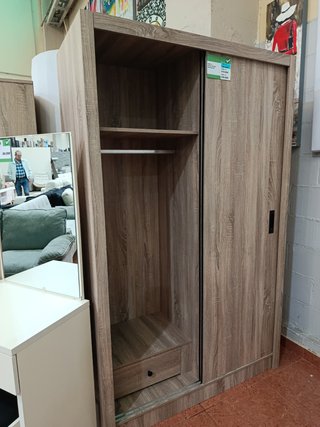 Armario de 160cm con Puertas Correderas