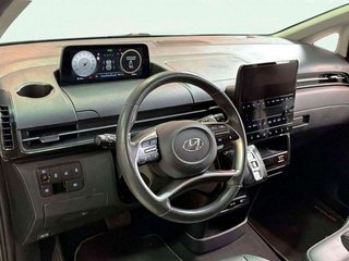 Hyundai Staria 2.2 CRDI Style 4x4 9S