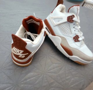 Lote 4 pares zapatillas Nike y Puma