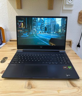 HP Victus 15 Gaming Ryzen 7 / RTX 4060 / 1TB