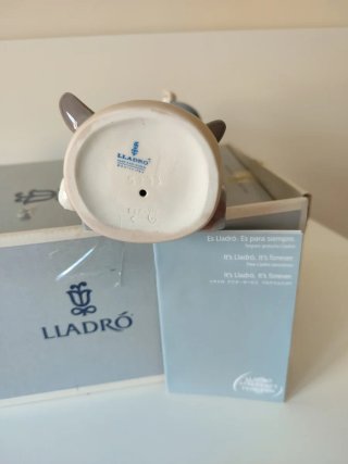 5233 "Eterno Poeta" LLADRÓ. INCLUYE CAJA