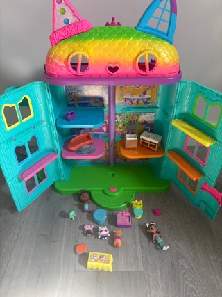 Casa de Muñecas Gabby con Accesorios