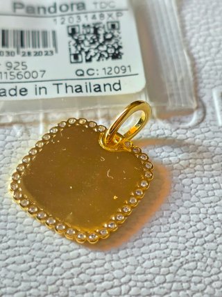 Colgante medalla Pandora