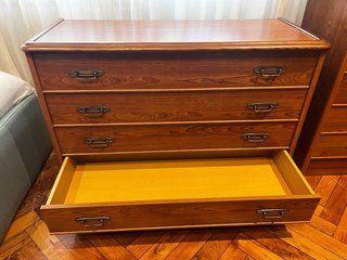 Cómoda de Madera