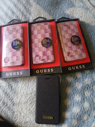 4 Fundas Guess para iPhone