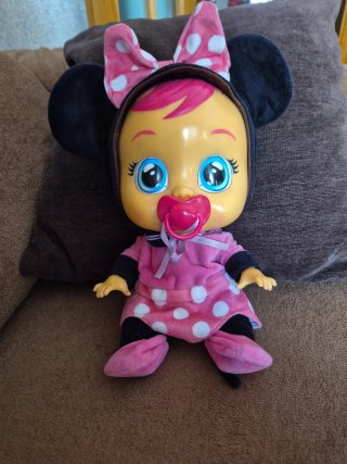 Muñeca Bebé Llorona Minnie de Disney.