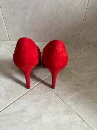 Zapatos de tacón Marypaz rojos efecto ante