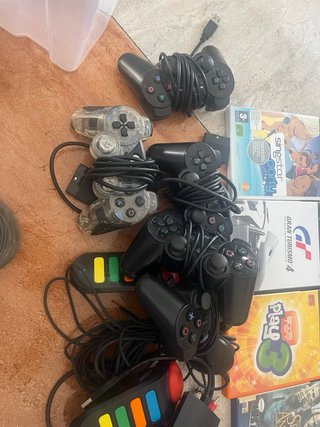Consola PlayStation 2 (PS2) con 18 Juegos