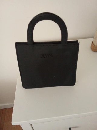 Bolso de mano MNG negro 18x20