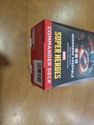 Magic The Gathering: Avengers Assemble Commander i