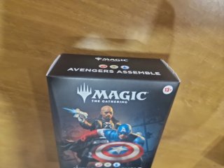 Magic The Gathering: Avengers Assemble Commander i