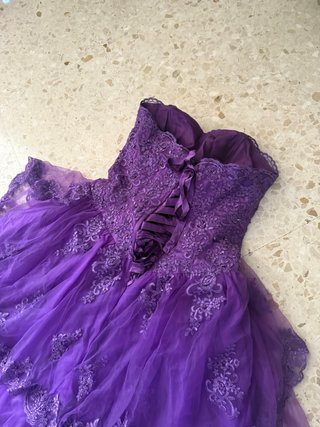 Vestido de Fiesta o Quinceañera Morado