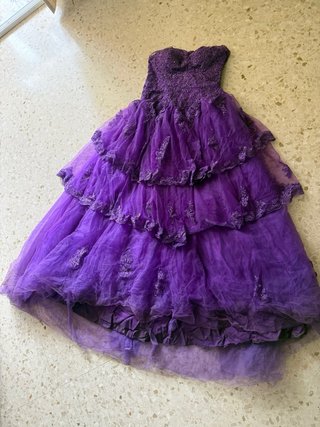 Vestido de Fiesta o Quinceañera Morado