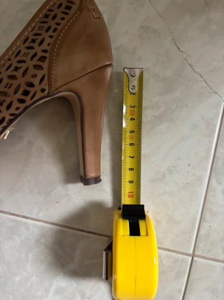 Zapatos Mariamare camel cuero troquelados